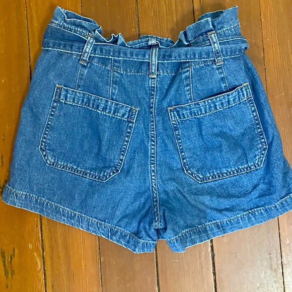 Madewell Shorts - Like New - Picture 4 of 8